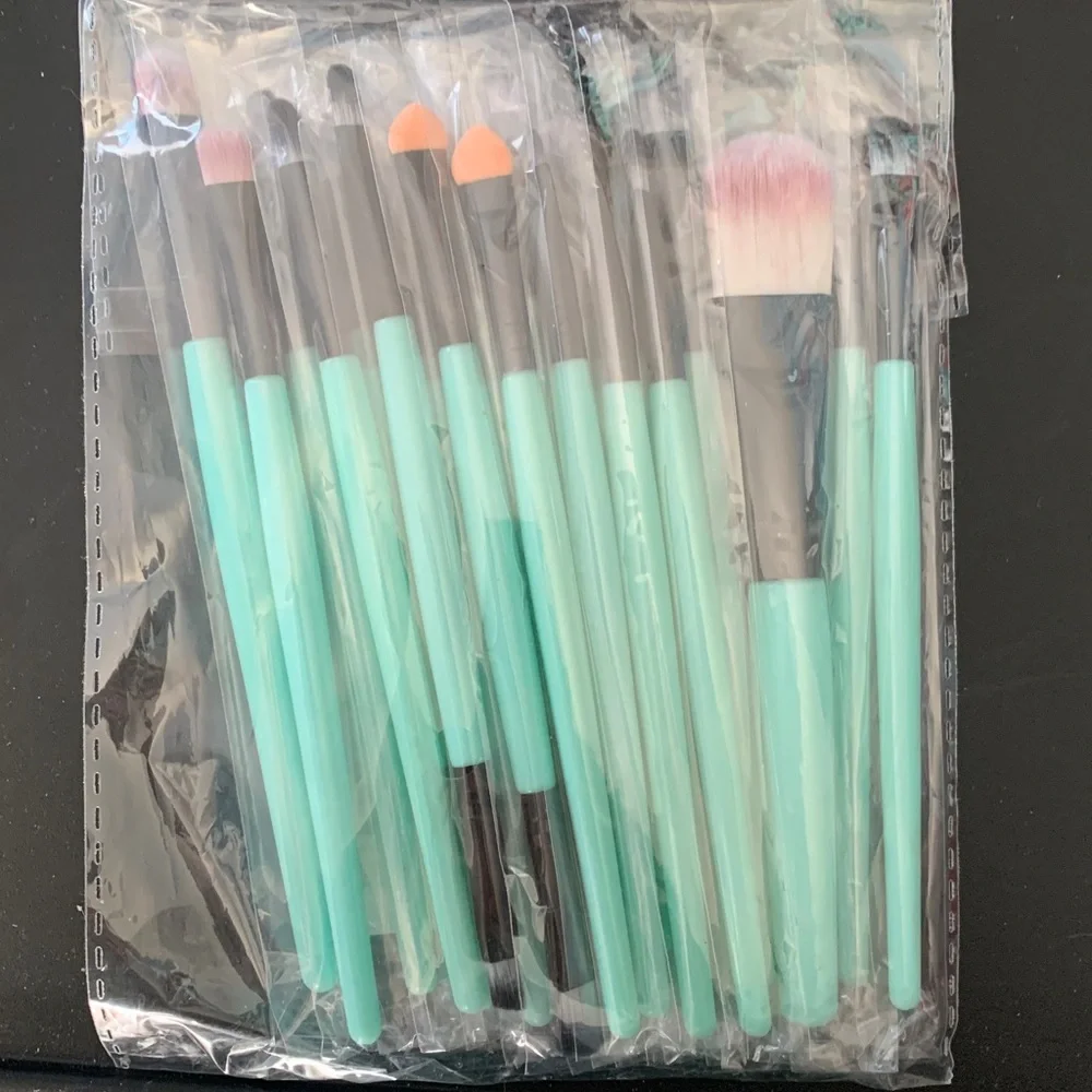 20pc Eyeshadow Makeup Brush Set High Quality